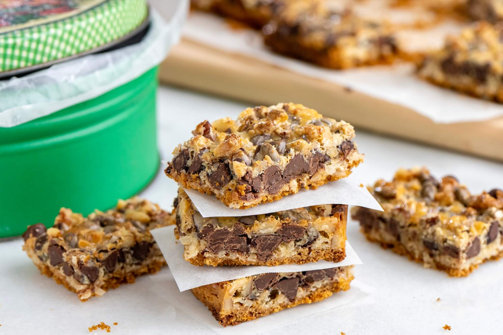 Easy 6-Ingredient Magic Bars: Quick & Simple Recipe